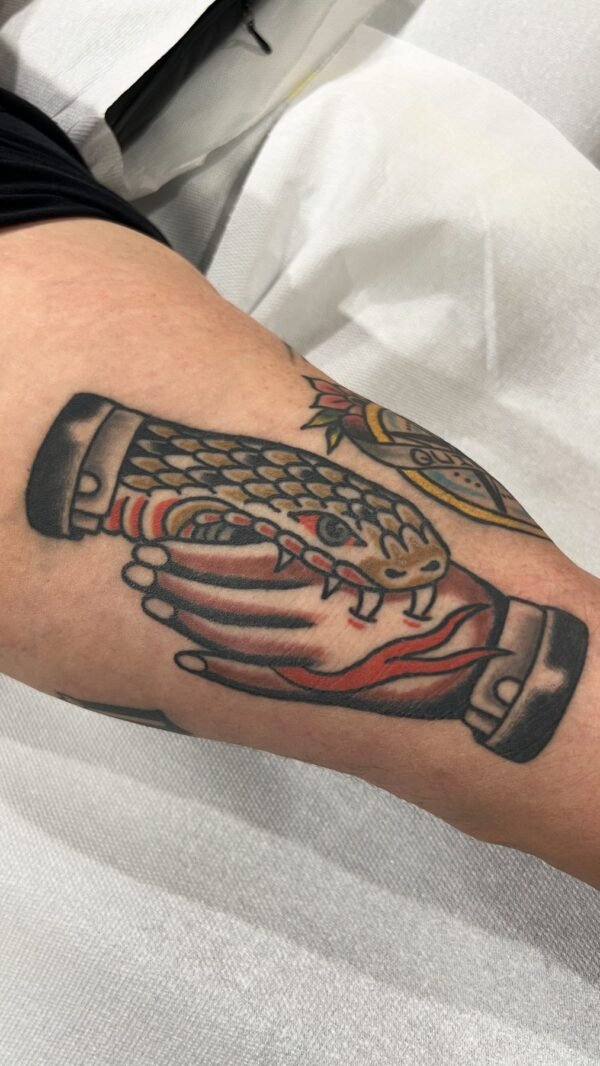 Tattoo by Aleksandrs Koļesņikovs, Rīgas Tinte