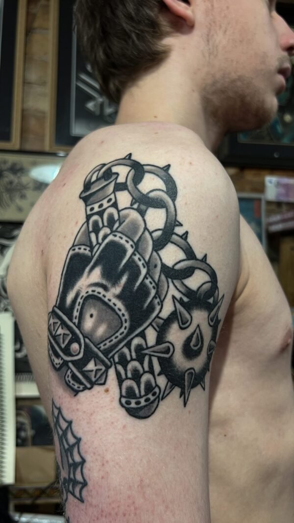 Tattoo by Aleksandrs Koļesņikovs, Rīgas Tinte