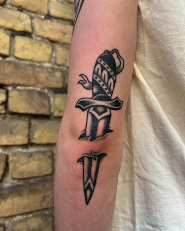 Tattoo by Aleksandrs Koļesņikovs, Rīgas Tinte
